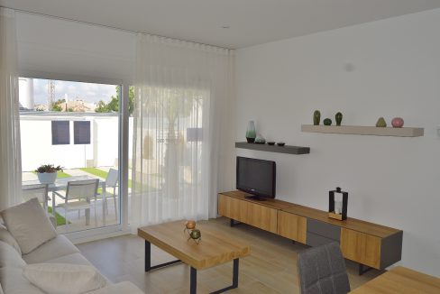 d5f5a14a2409a95f5a14a2409e1