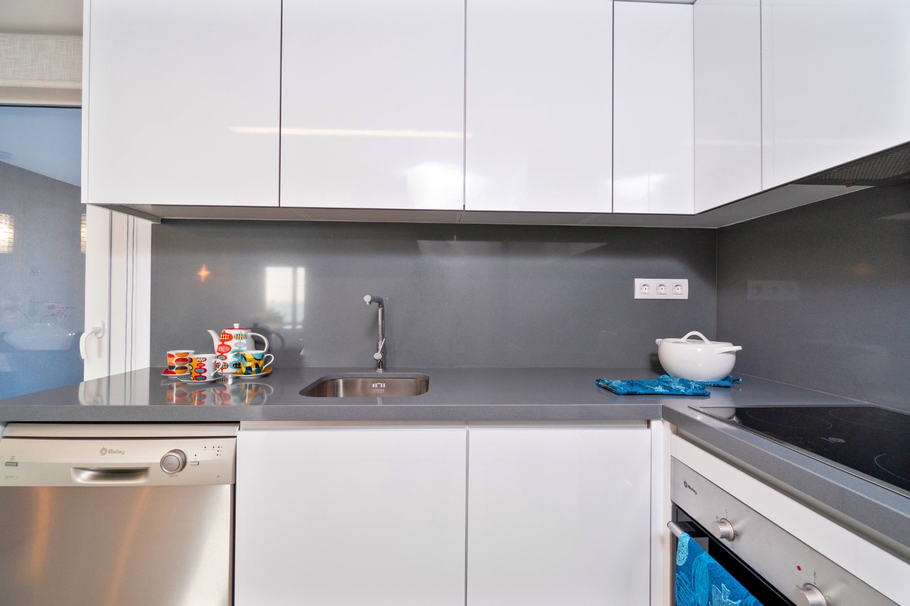 d5f5e1804e035b5f5e1804e0394