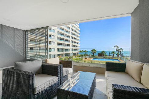 d5f5e180fe28735f5e180fe28ac