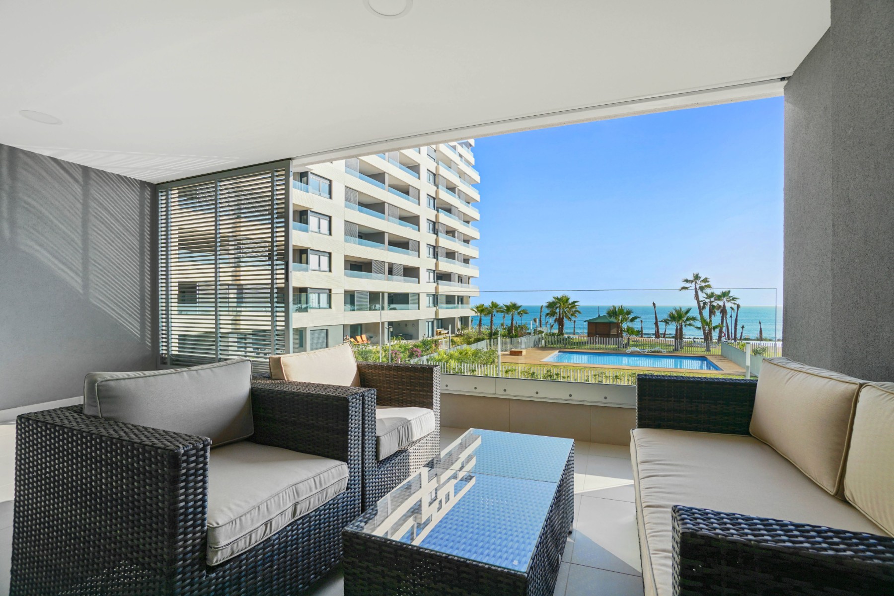 d5f5e180fe28735f5e180fe28ac