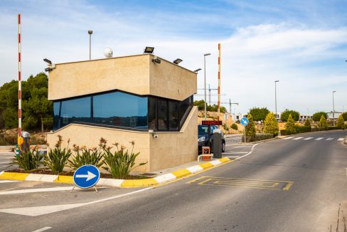 d5f5f4eeac5fb05f5f4eeac6f4c