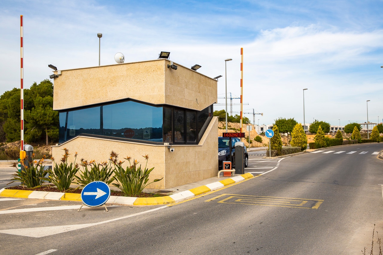 d5f5f4eeac5fb05f5f4eeac6f4c