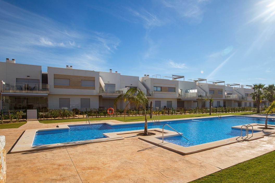 d5f5f4fcb55acd5f5f4fcb5606f