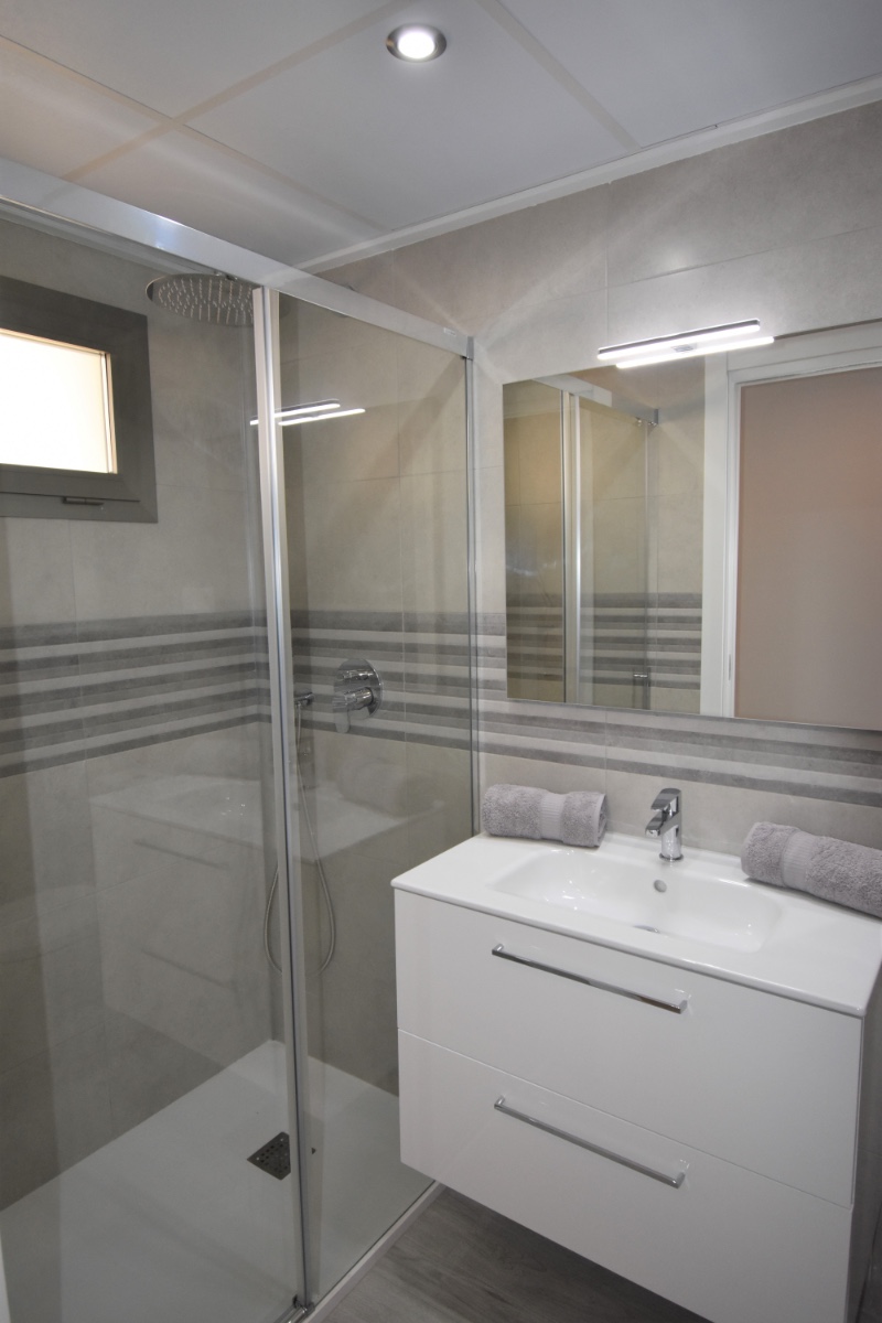 d5f5f67303ec175f5f67303ff9f