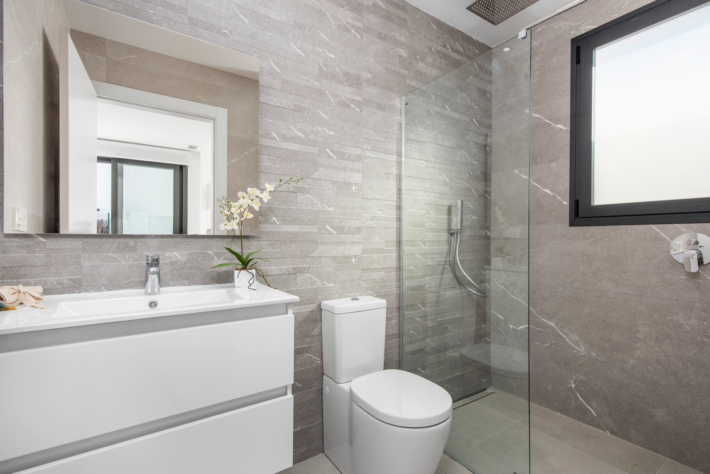 d5f5fb8b46d6b15f5fb8b46e652