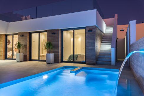 d5f5fb8d77d12a5f5fb8d77e4b3