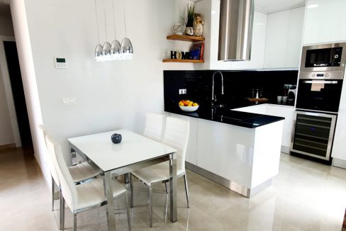 d5f676c46773ff5f676c4677438