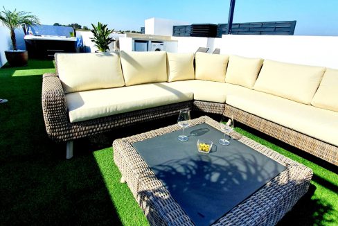 d5f676c4c936f95f676c4c93731