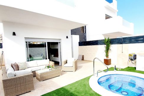 d5f676c52652445f676c5265280