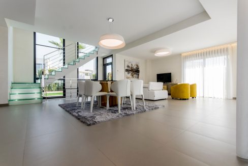 d5f6a128adc8a05f6a128adc8d8