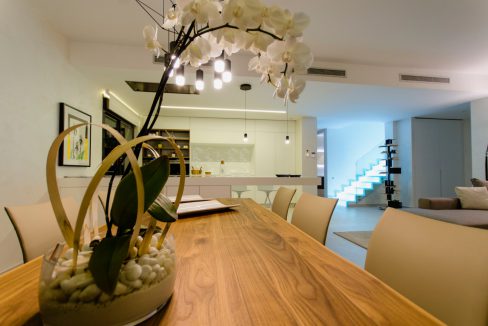 d5f6a1ae75f99e5f6a1ae75f9d7