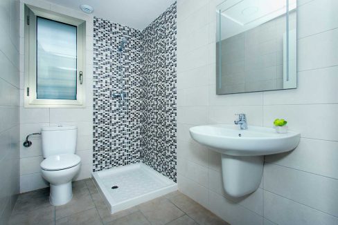 d5f6c63a8b25185f6c63a8b2550