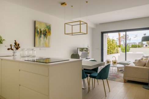 d5f734ae04d3045f734ae04d33c