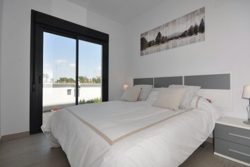 d5f7b323c104785f7b323c104b0