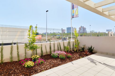 d5f8585120a4a75f8585120a4e1