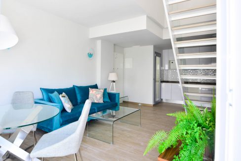 d5f85a05059c8b5f85a05059cc4