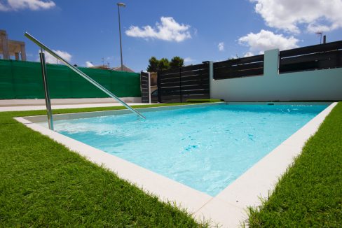 d5f8d4a4ae63b45f8d4a4ae63ef