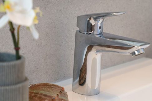 d5f982c15f14b85f982c15f14f1