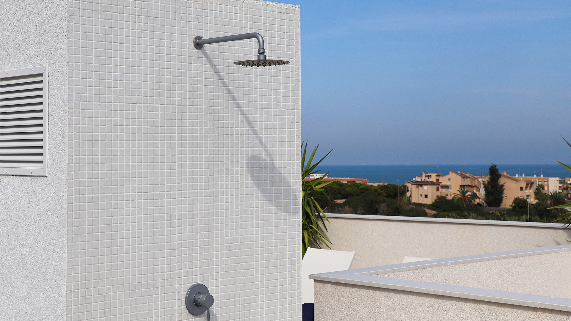 d5f982c31056845f982c31056c2