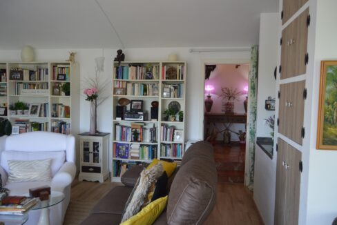 o_1ef3t9re61nn01ojg3spcm1d747