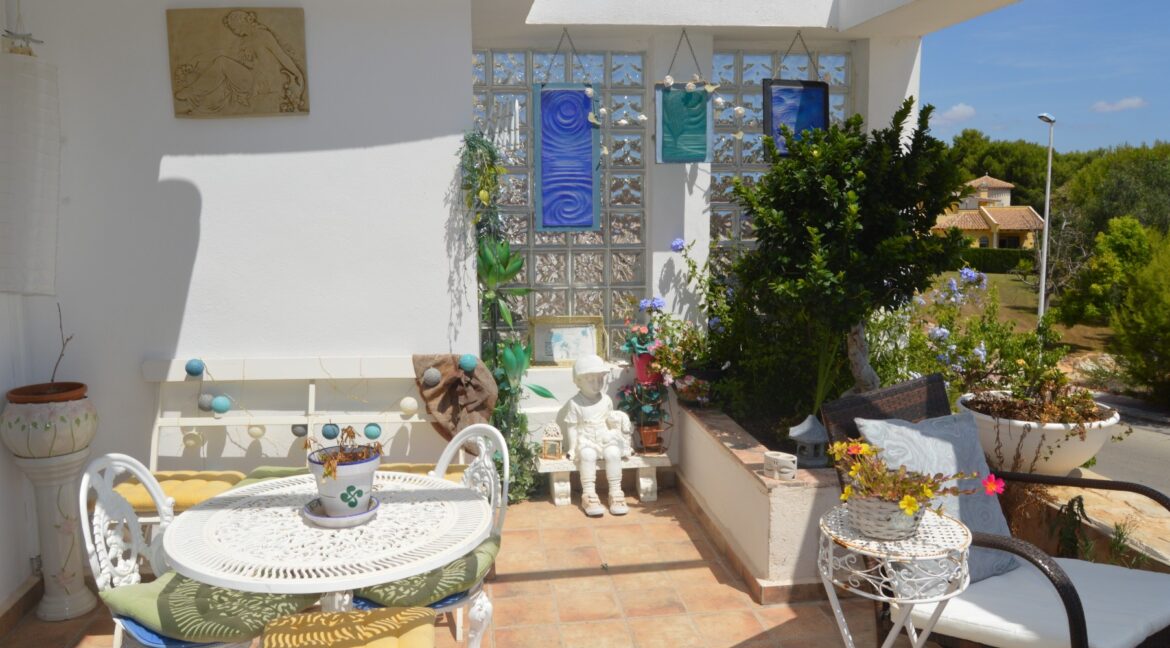 o_1ef3t9re6q7bvo14arm57tl42