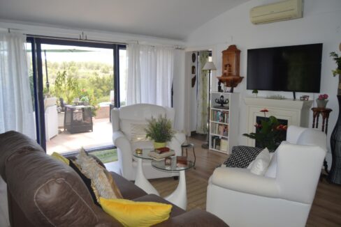 o_1ef3t9re76blu17rjk1h5kcdq4g