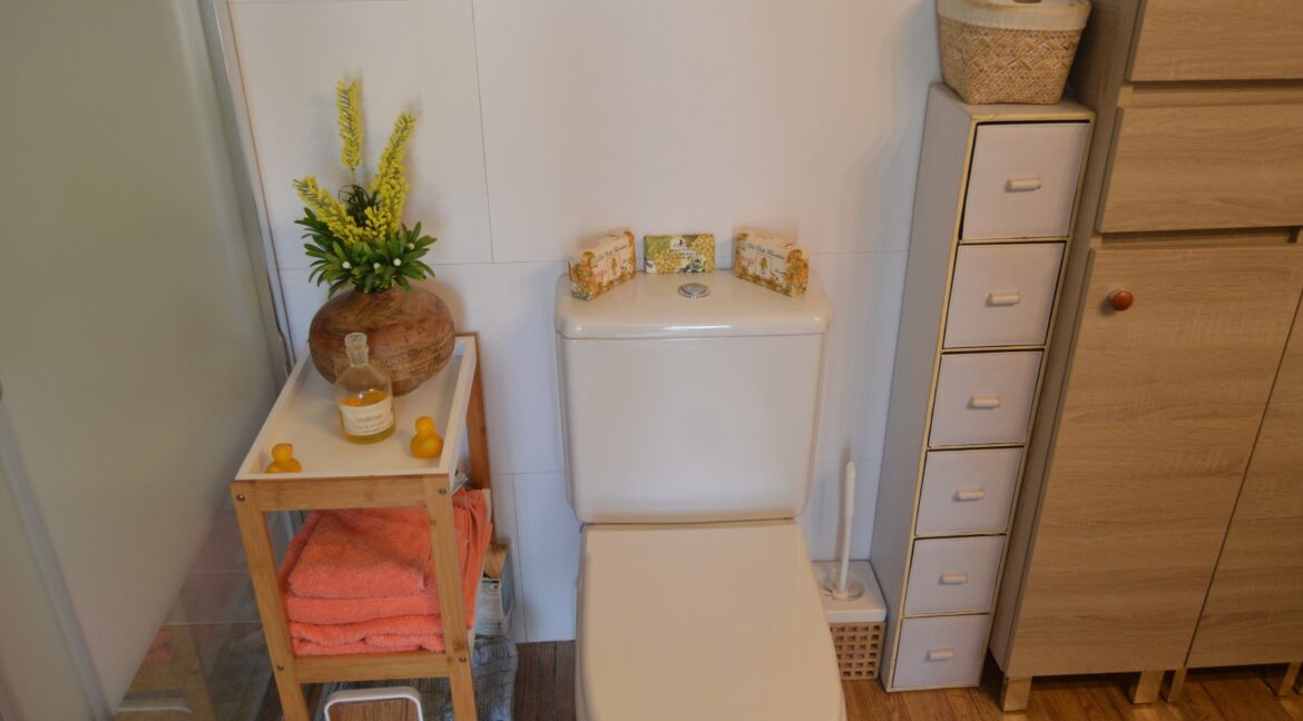 o_1ef3t9re7lte1dkg7cq1ckq19j4o