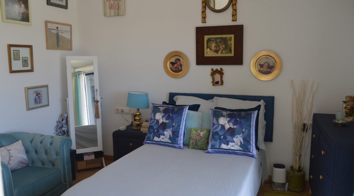 o_1ef3t9re81g2k1lje14rqt0j13r4u