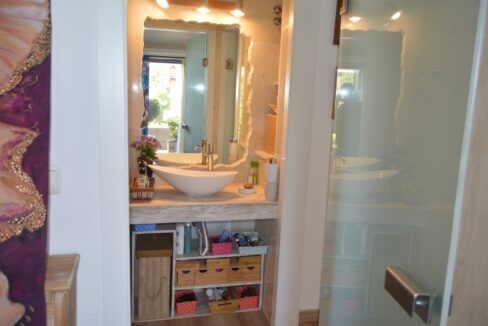 o_1ef3t9re9kjm1p8c13kt3s616a95b