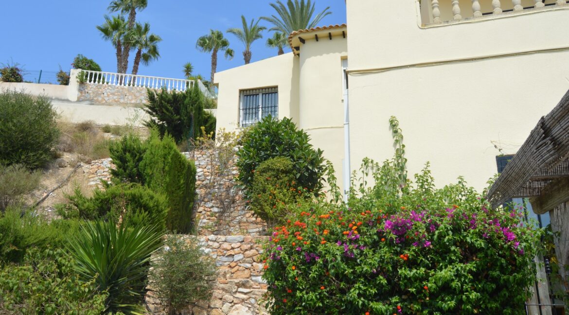 o_1ef86afnm1dje1fdl78o1cj6t2s2r