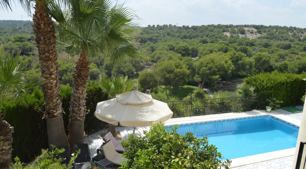 o_1ef86afno1oqvnd311na1e94t2u39