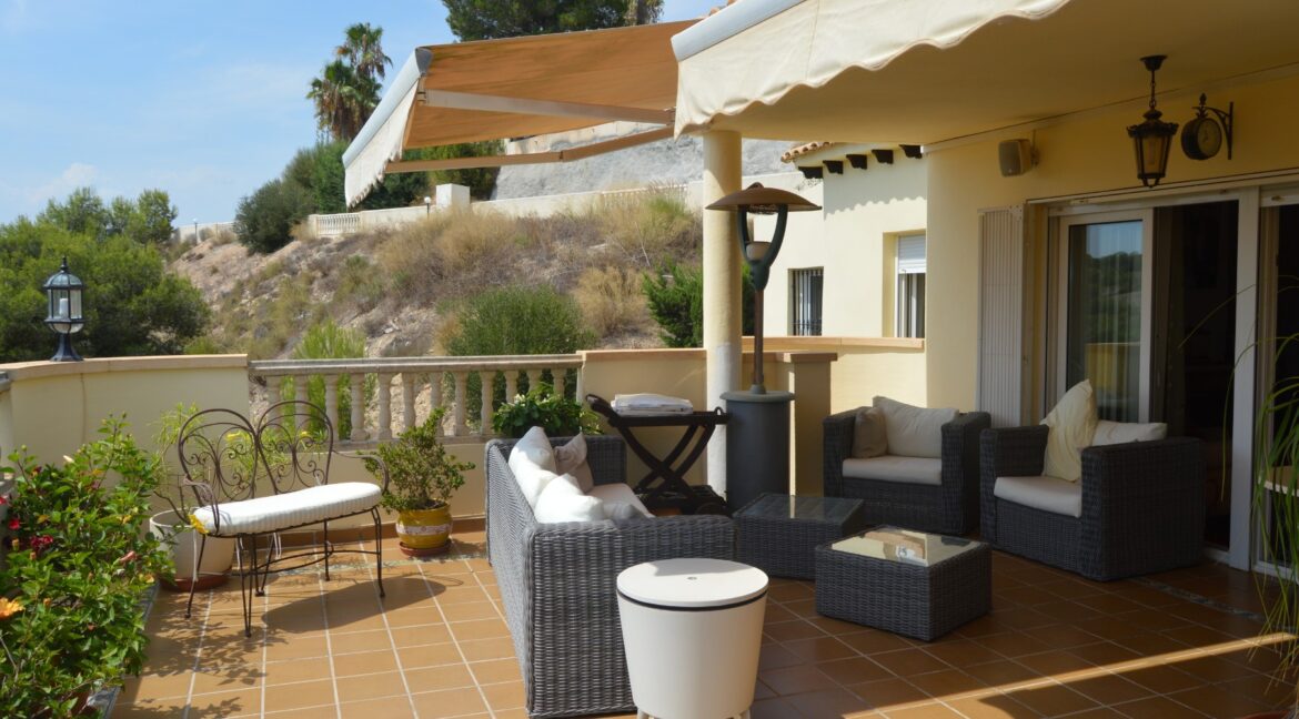 o_1ef86msa11fc71lnqhe2nrl1fgsg1