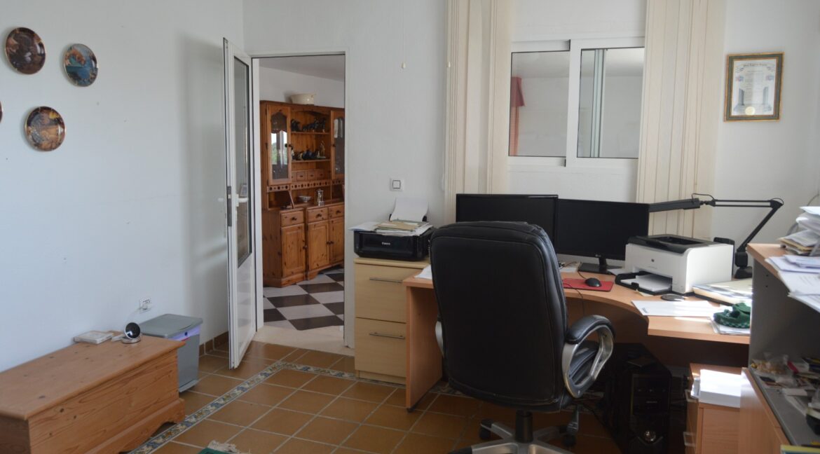 o_1ef86msa2140v1aqm15on59d1uk9gj