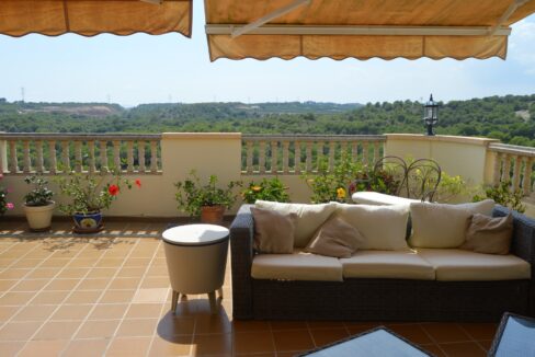 o_1ef86msa21ouq2ilmv38tikb9g2