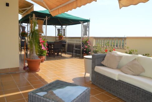 o_1ef86msa2jko1nuc1q9g1qb27stg7