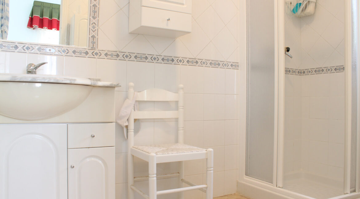 o_1ef86r9hg9ubte4b5hvhr1lidnm