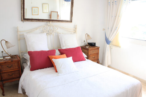 o_1ef86r9hgbi01pmleha908nkbnp