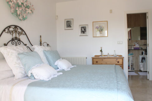 o_1ef86r9hhusb19t2dmarcs160mns