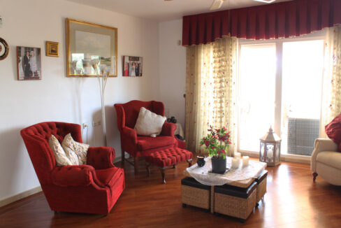 o_1ef875v4a1eah1en213bs6k216i5u2