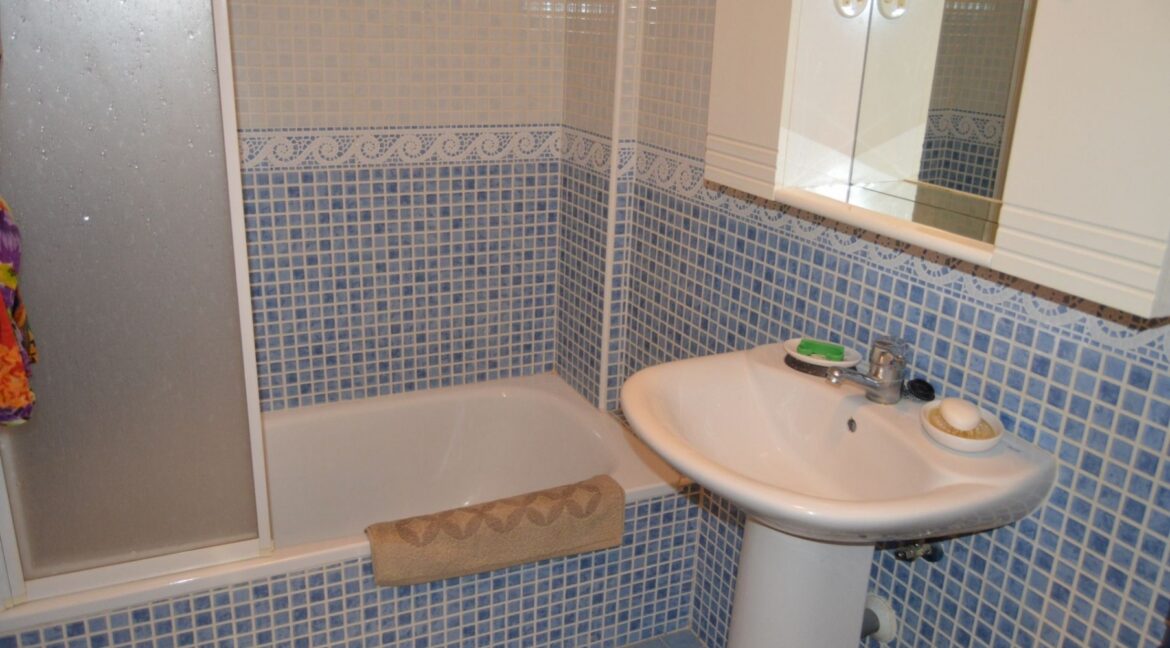 o_1ef9lt2v2a7go5194l17bo147c1q