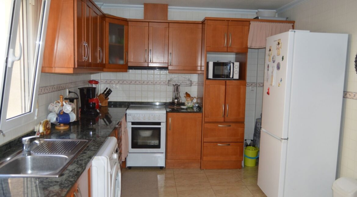 o_1ef9ltl1815t5m2r1nebf93145624