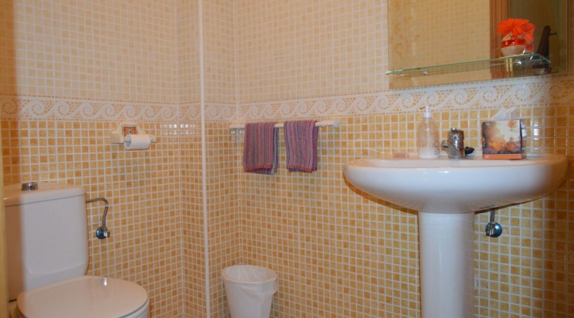 o_1ef9lu2861nkq5gd1mdg113g11hg2e