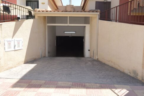 o_1ef9lulc0jqq1q8l1ikk15up1iu02q