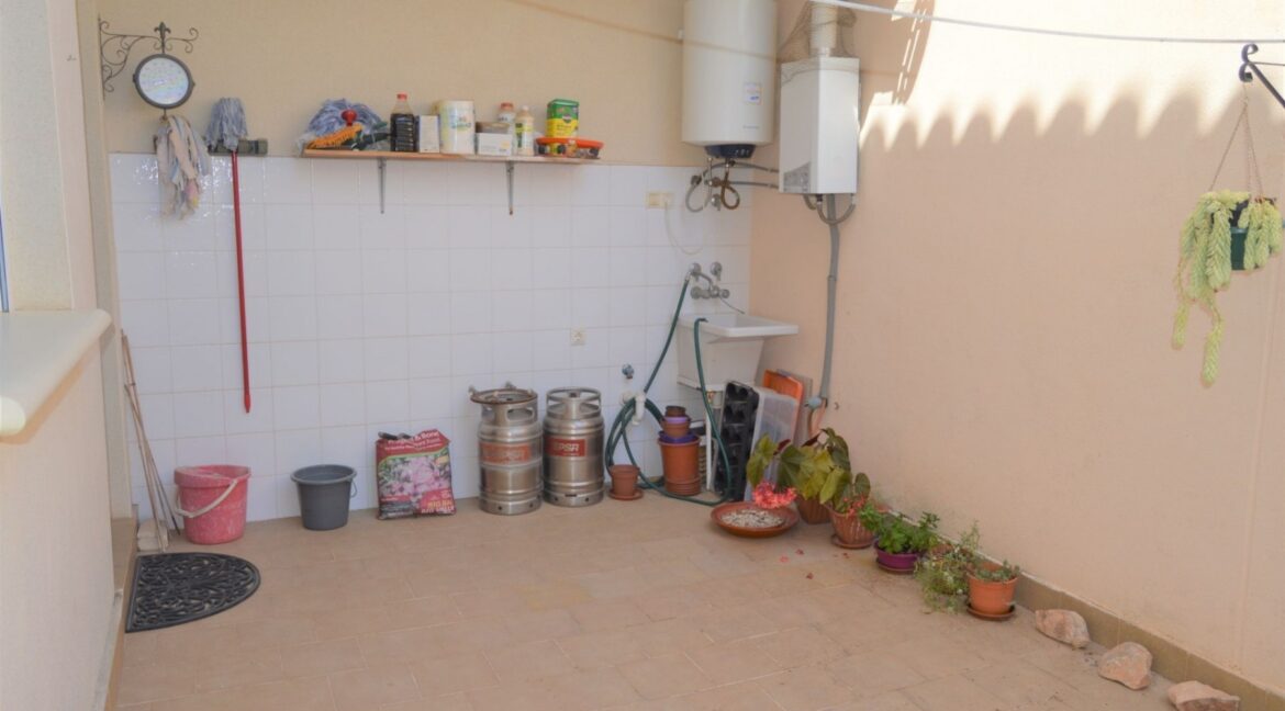 o_1ef9lvjc01fo91n2jmomt1dgbm3c