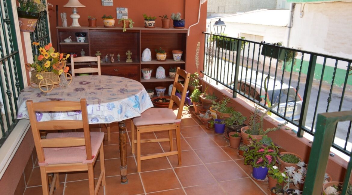 o_1ef9lvlimkaiu1154g1g6s1q603e