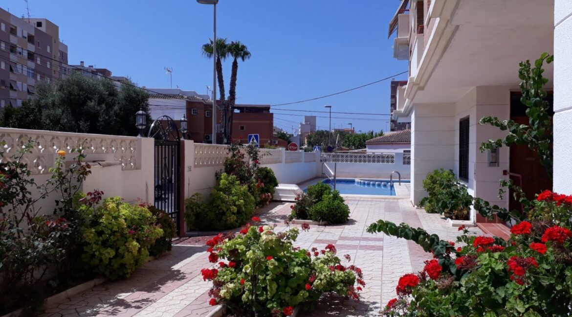 o_1ef9nl0in17kq1rmbbb1ddn4cn28