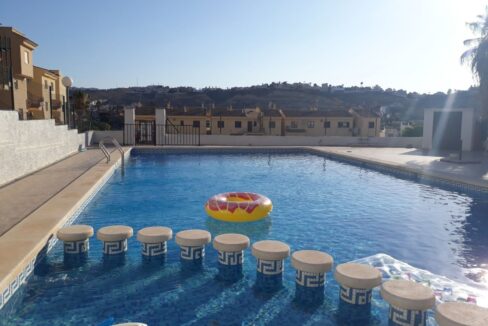 o_1ef9pe3351jda1lhko51ngkh282l