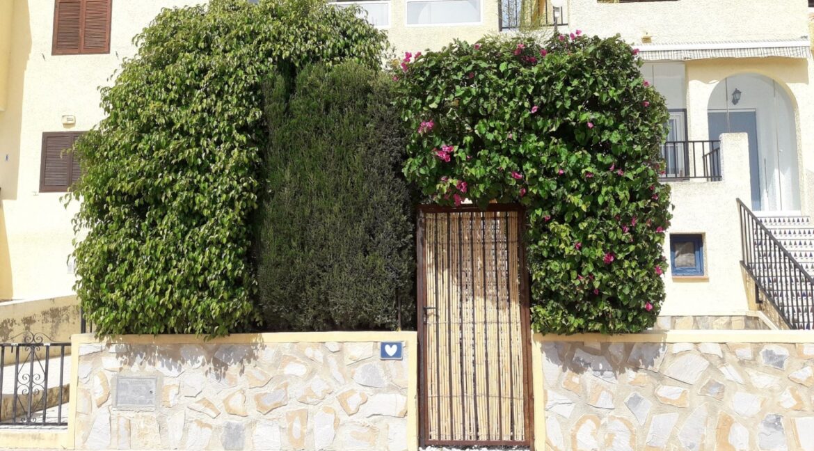 o_1ef9pe3351s201ii1c291nje18a52m