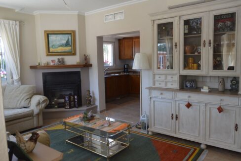 o_1efa75kmp108ngs51925aifeon37