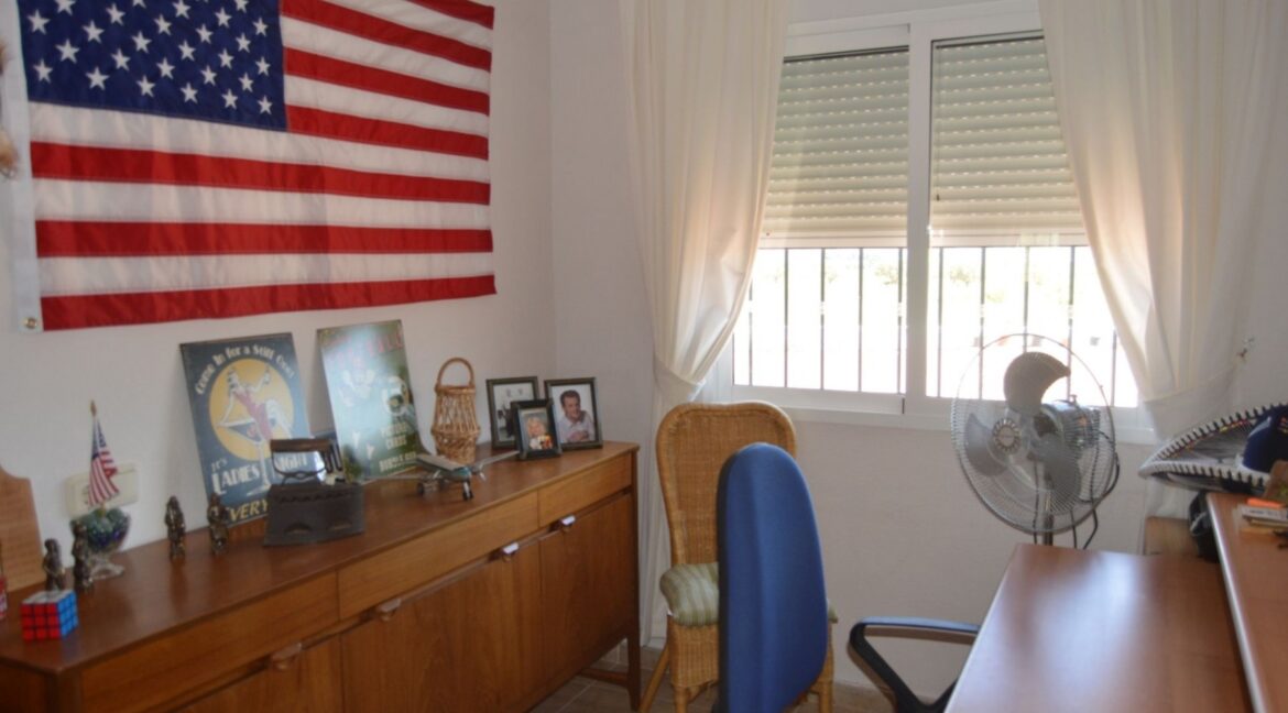 o_1efa75kmp1m451i6uh2sb7t1tv232